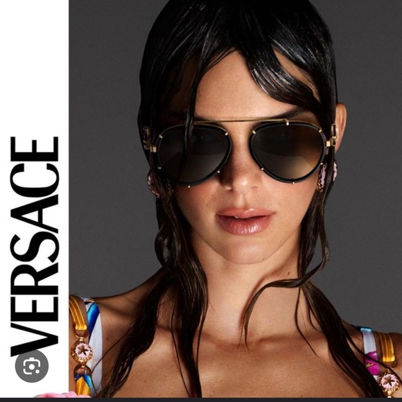 Versace runway glasses - new in the box - Picture 1 of 3
